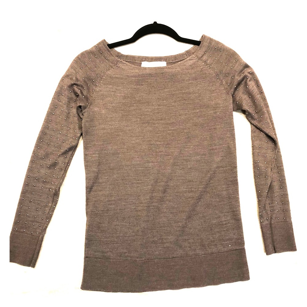 Brown sweater